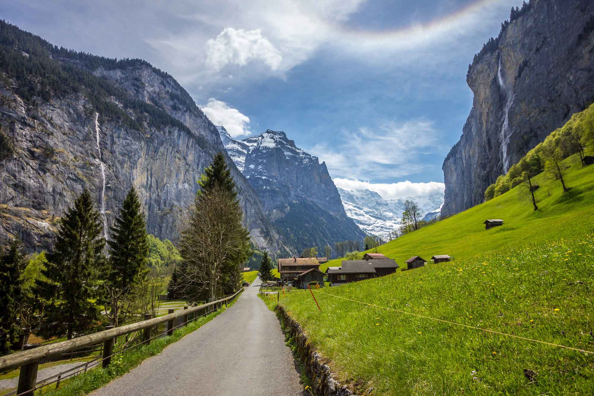 michael-lammli-502920-unsplash-lauterbrunnen-switzerland