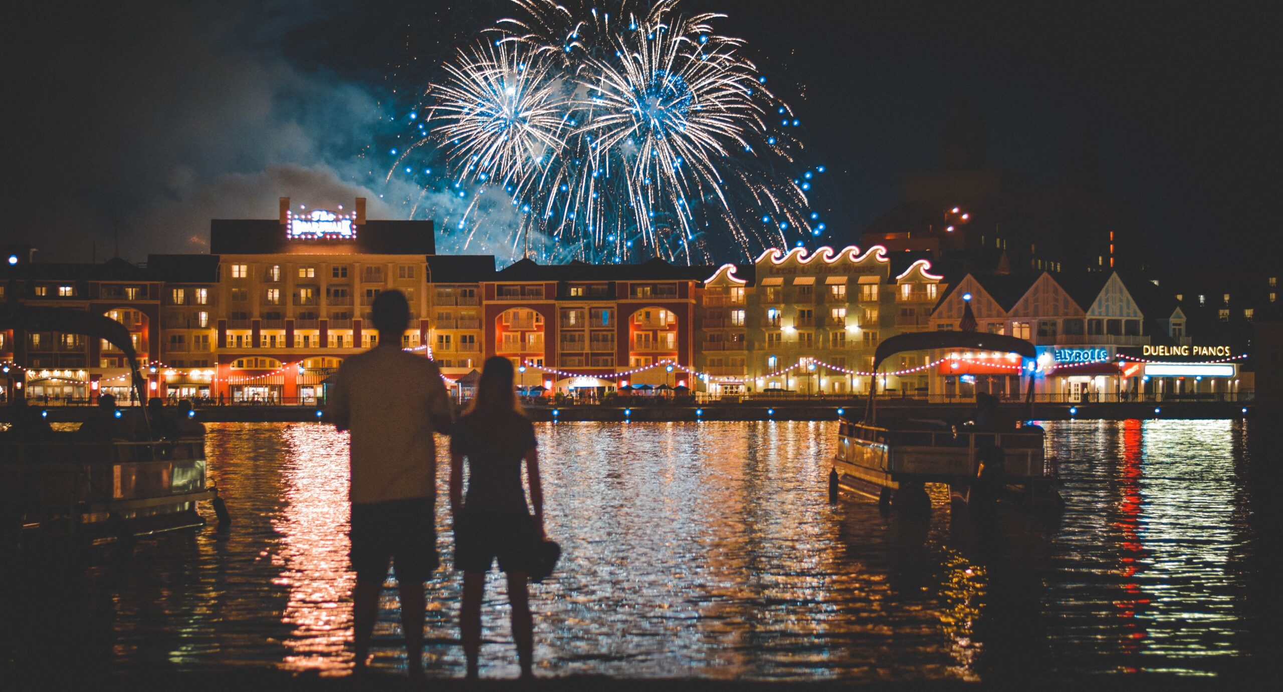 matt-popovich-lwnAz-uauDc-unsplash